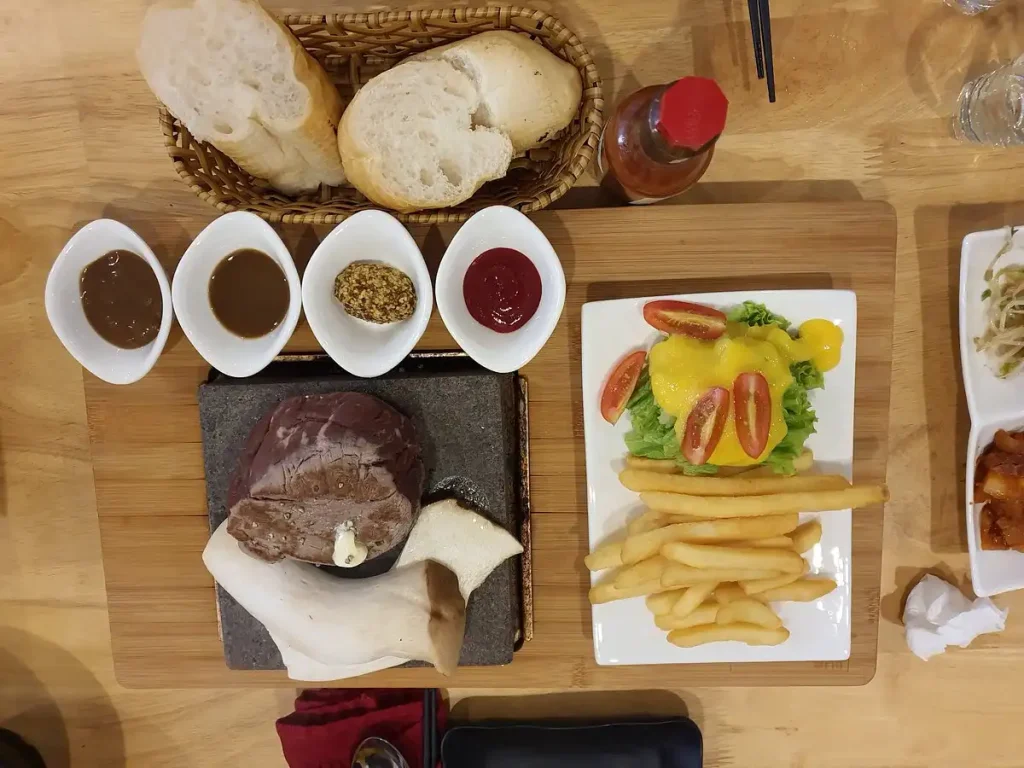 푸꾸옥 한식당: 이국적인 섬에서 만나는 정통 한국의 맛 21 푸꾸옥 한식당: 이국적인 섬에서 만나는 정통 한국의 맛