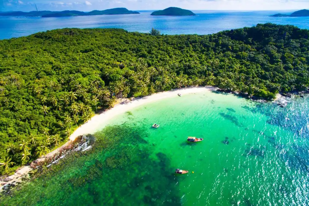 2025 行程:自由行必看,交通、住宿、景點一篇搞定 6 富國島攻略:最佳旅遊路線與景點推薦